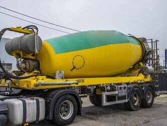 صورة ل خلاط اسمنت نصف مقطورة 2011 ديبف BETON MIXER 12m³