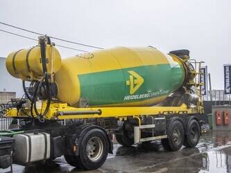 صورة ل خلاط اسمنت نصف مقطورة 2011 دي بف BETON MIXER - 12M3