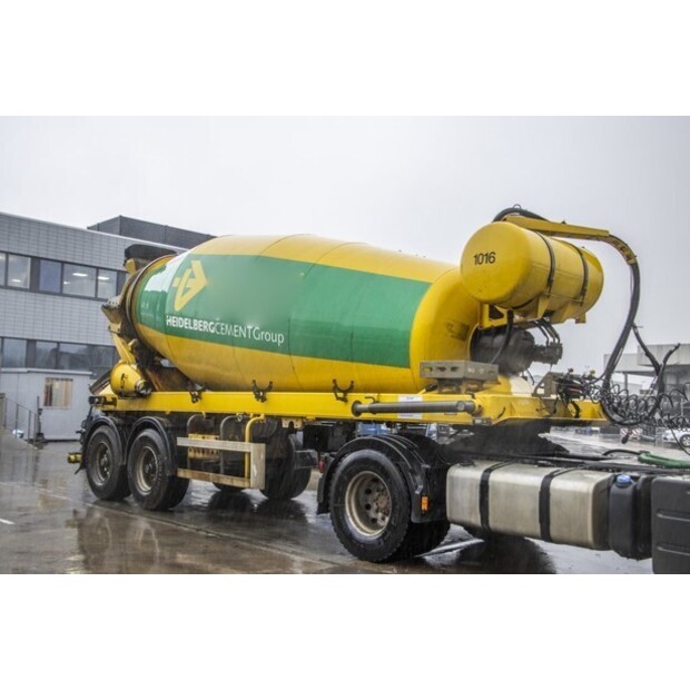2011 دي بف BETON MIXER - 12M3-48523009