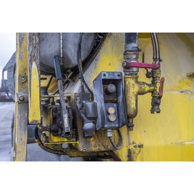 2013 DE BUF BETON MIXER - 12M3-48523092