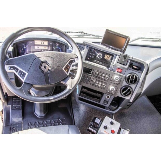 2017 Renault C430-48523640