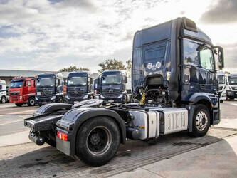 2014-mercedes-benz-actros-1843-707446-48523995