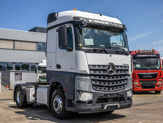 2017-mercedes-benz-arocs-1945-843139-48525638