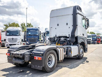 2017-mercedes-benz-arocs-1945-843139-48525646