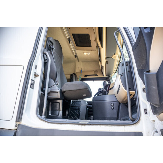 2017 Mercedes-Benz AROCS 1945-48525654
