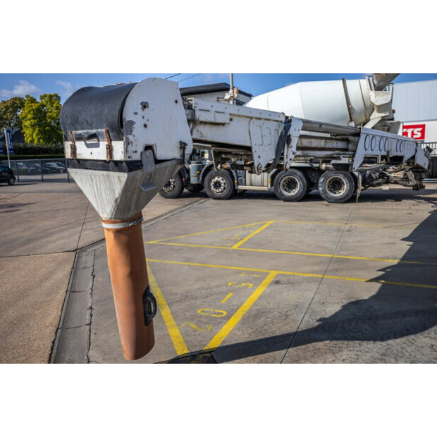 2017 Iveco Trakker 400-48526158