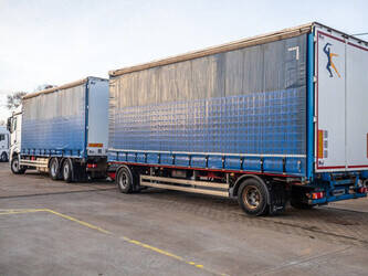 2015-mercedes-benz-actros-2548-919387-48526183