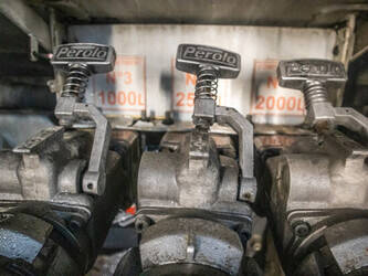 2006-renault-180dci-953669-48526279