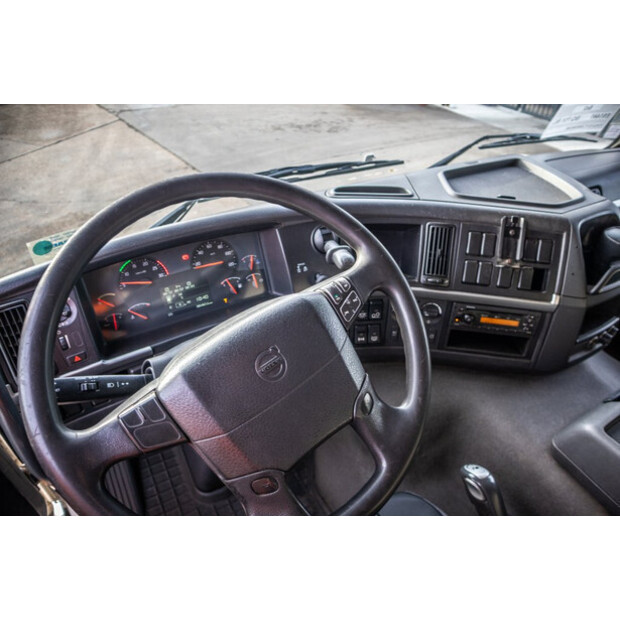 2011 Volvo FM330-48526355