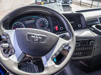 2009-man-tgx-25-440-48526499