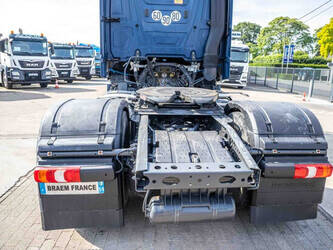 2015-mercedes-benz-actros-1848-ls-1087581-48526691