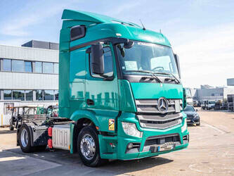 2015-mercedes-benz-actros-1845-ls-1137764-48526718