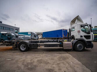 2017-renault-d-wide-380-dxi-48526809