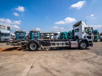 2016-renault-d-wide-380-dxi-48526818