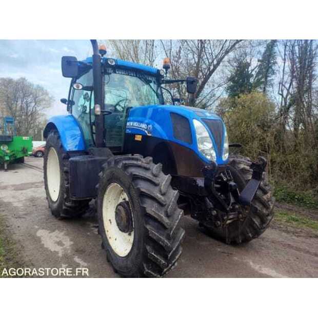 2014 نيو هولاند T7170-48528437