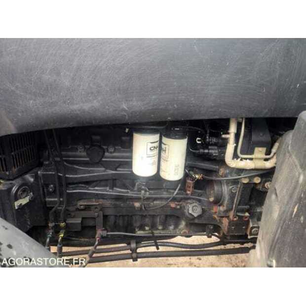 2014 نيو هولاند T7170-48528438