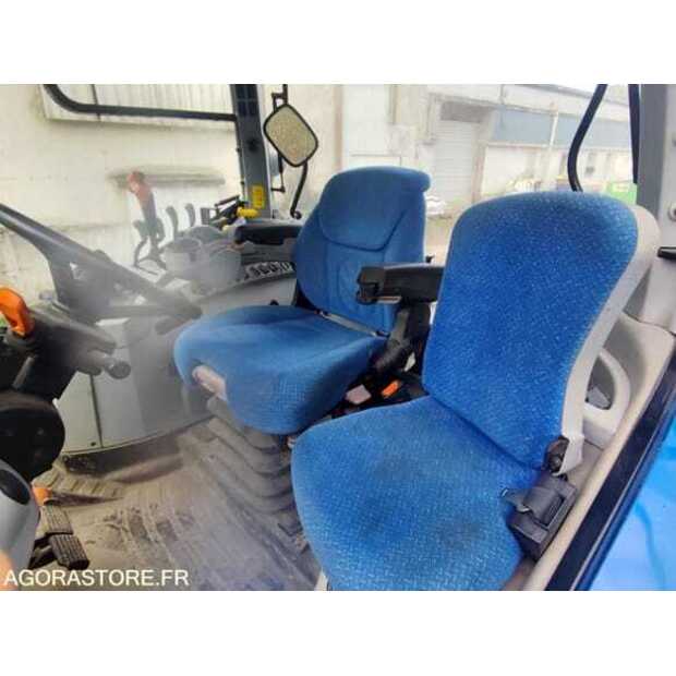 2014 نيو هولاند T7170-48528441