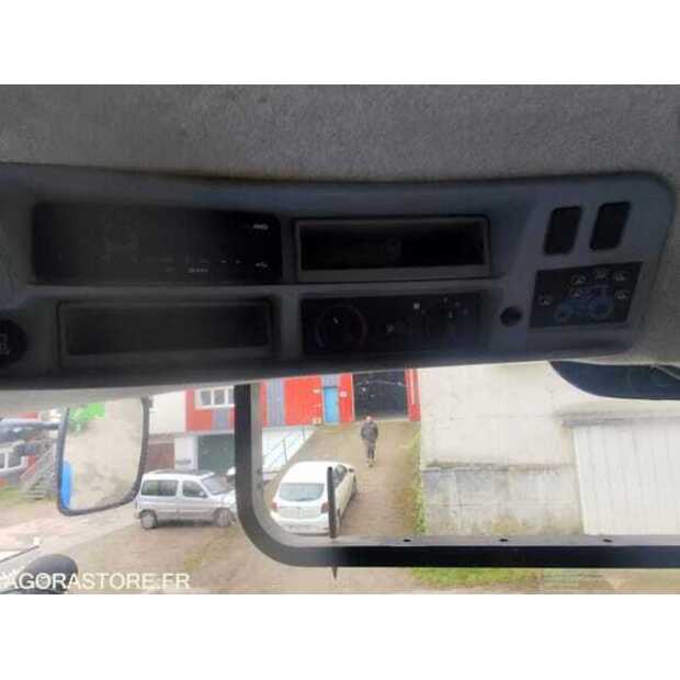 2014 نيو هولاند T7170-48528443