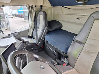 2022-volvo-others-1473072-48529213