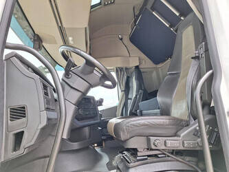 2022-volvo-others-1473072-48529222