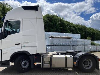2022-volvo-others-1473076-48529287