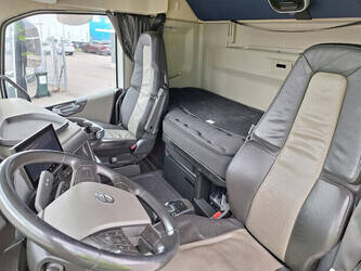 2022-volvo-others-1473077-48529304