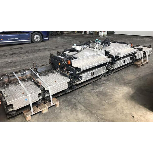 2006 ديناباك VB 1105 PL-48529381
