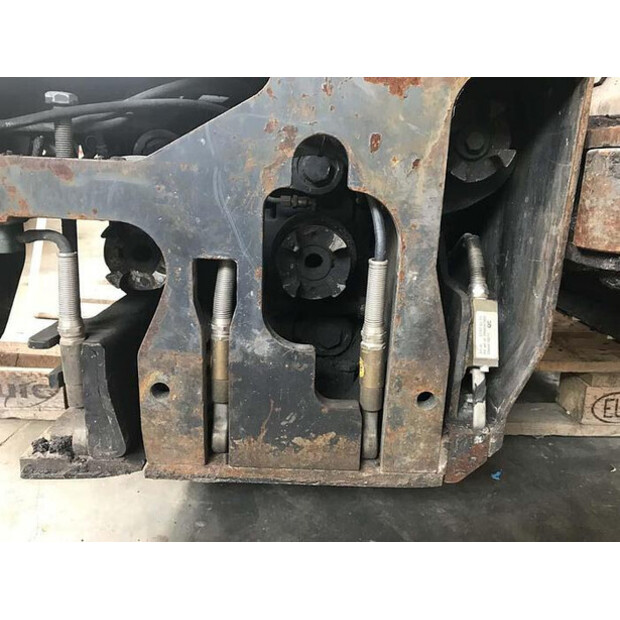 2006 ديناباك VB 1105 PL-48529412