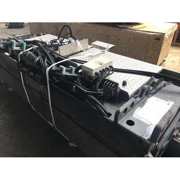 2006 ديناباك VB 1105 PL-48529417