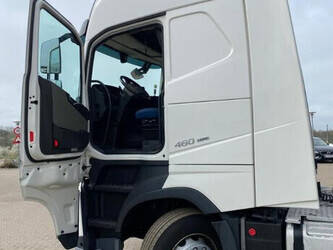 2022-volvo-others-1473095-48529619