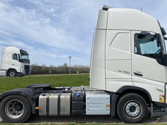 2022-volvo-others-1473098-48529661