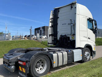 2022-volvo-others-1473099-48529671