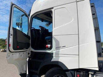 2022-volvo-others-1473099-48529681