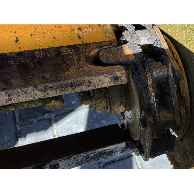 2011 Caterpillar AP655D-48529718