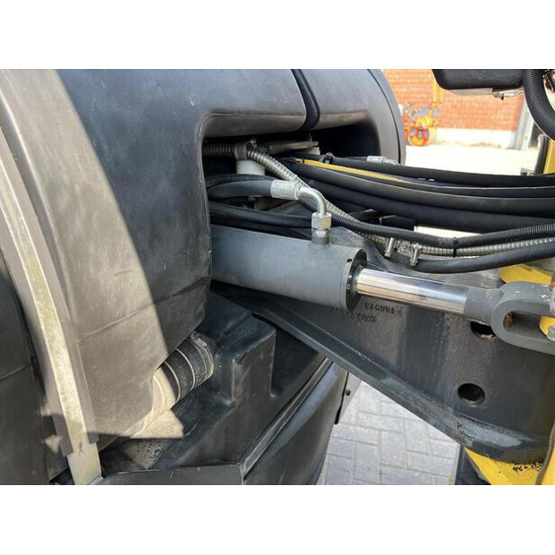 2014 BOMAG BW 161 AD-4-48529942