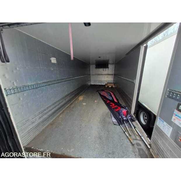 2015 Renault D-48530422