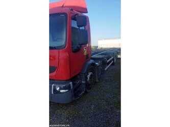 2012-renault-premium-1473144-48530462