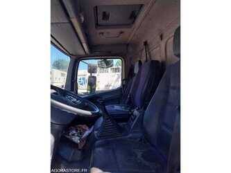 2004-mercedes-benz-2533-1473155-48530619