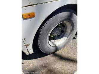 2004-mercedes-benz-2533-1473155-48530621