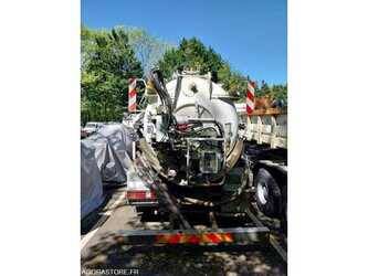 2004-mercedes-benz-2533-1473155-48530629