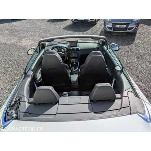 2012 Peugeot 308 CC-48530787
