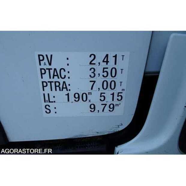 2010 Renault Maxity-48530817