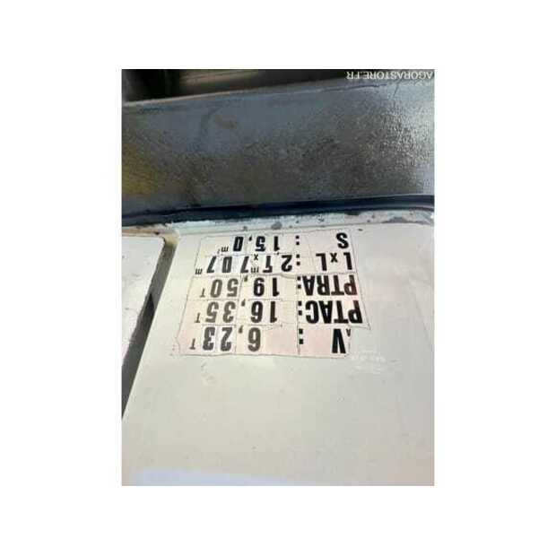 رينو-48530912