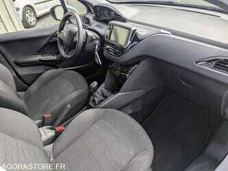 2018-peugeot-208-1473208-48531218