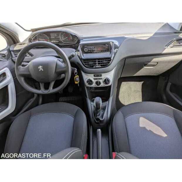 2018 Peugeot 208-48531227