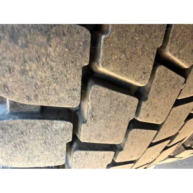 2000 مرسيدس بنز 1517-48531602