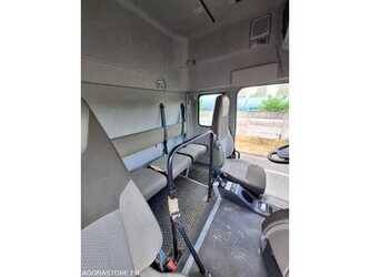 2013-renault-premium-1473242-48531674