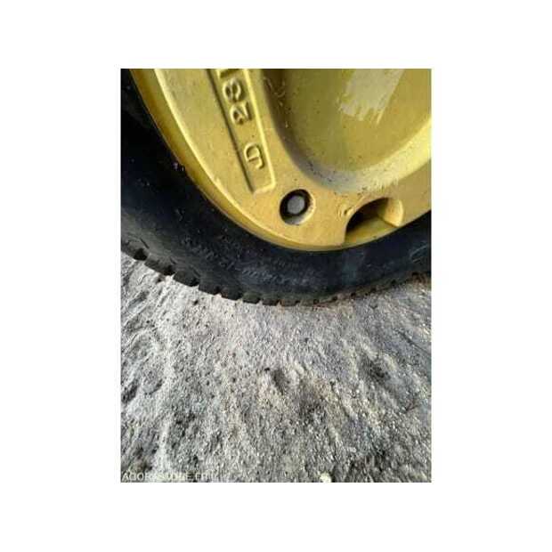 JOHN DEERE 7200-48531728
