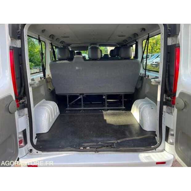 2013 Renault Traffic-48531755