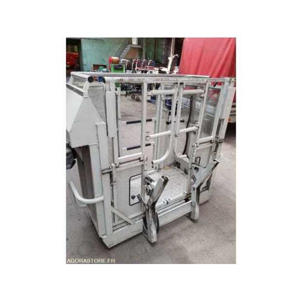 1995 رينو M150-48532116